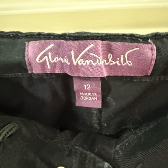 Gloria Vanderbilt Black Pants - Picture 2 of 5